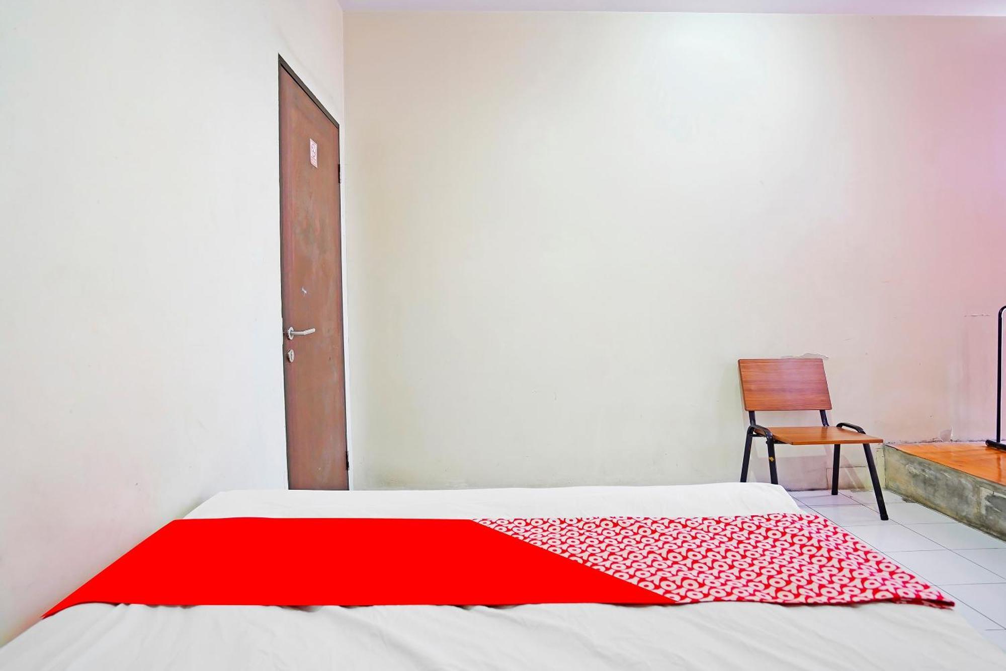 Oyo 91415 De Wijaya Hotel Sidoarjo Zewnętrze zdjęcie