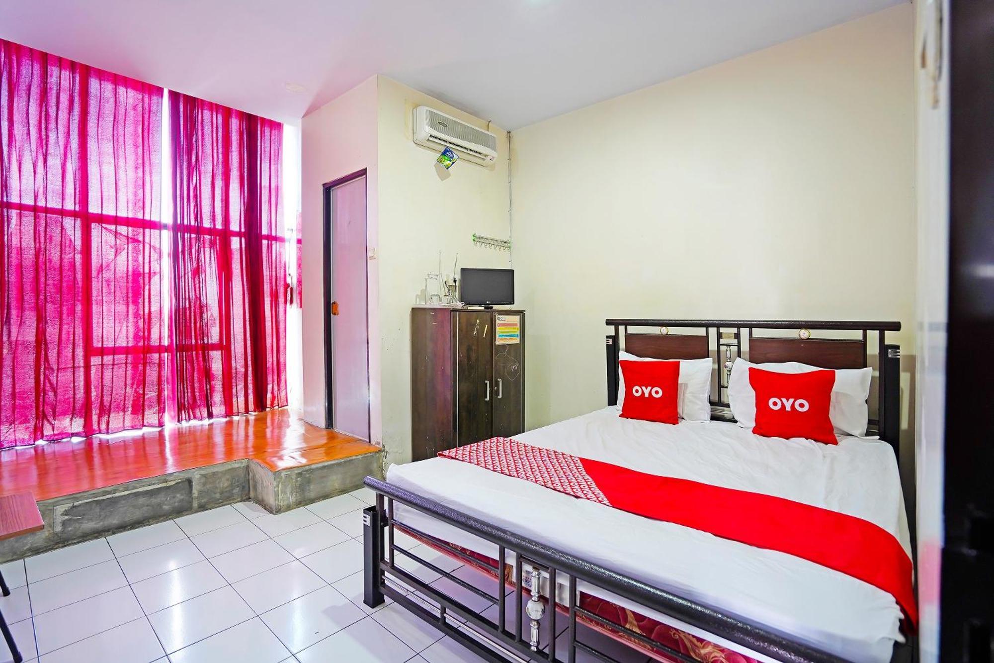 Oyo 91415 De Wijaya Hotel Sidoarjo Zewnętrze zdjęcie
