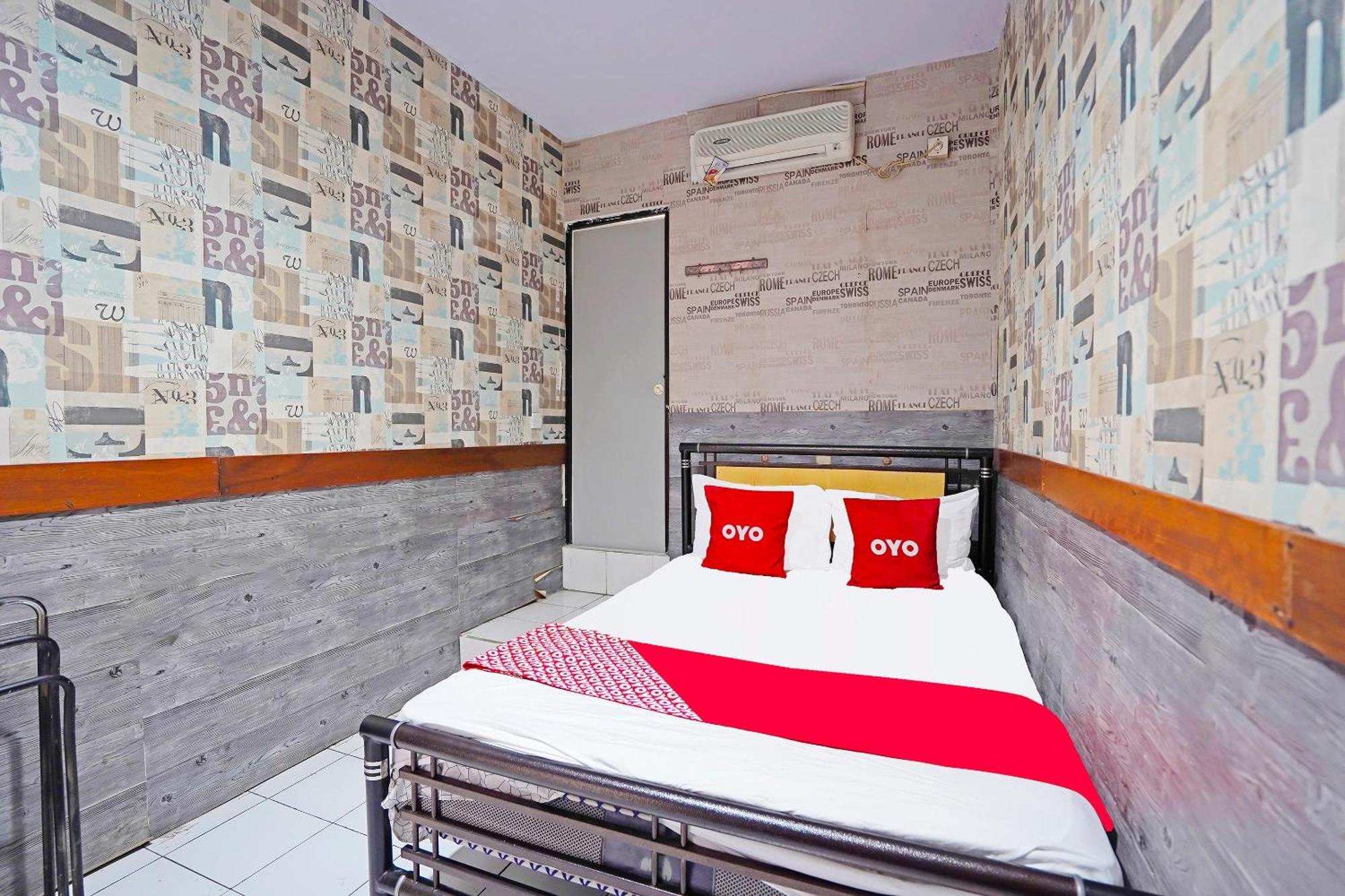 Oyo 91415 De Wijaya Hotel Sidoarjo Zewnętrze zdjęcie