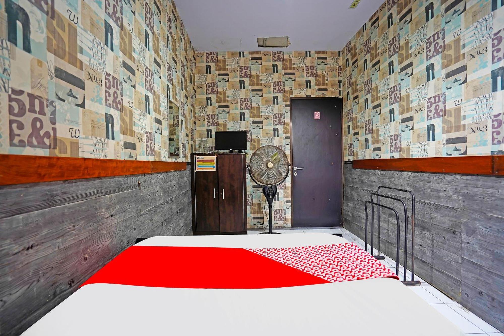 Oyo 91415 De Wijaya Hotel Sidoarjo Zewnętrze zdjęcie